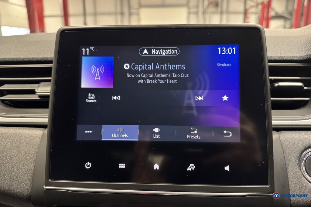 Renault Captur Iconic Edition Automatic Petrol-Electric Hybrid SUV - Stock Number (1620620) - 24th supplementary image