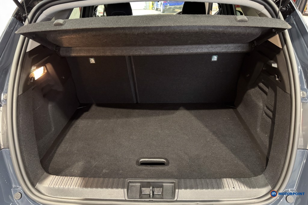 Renault Captur Iconic Edition Automatic Petrol-Electric Hybrid SUV - Stock Number (1620620) - 32nd supplementary image