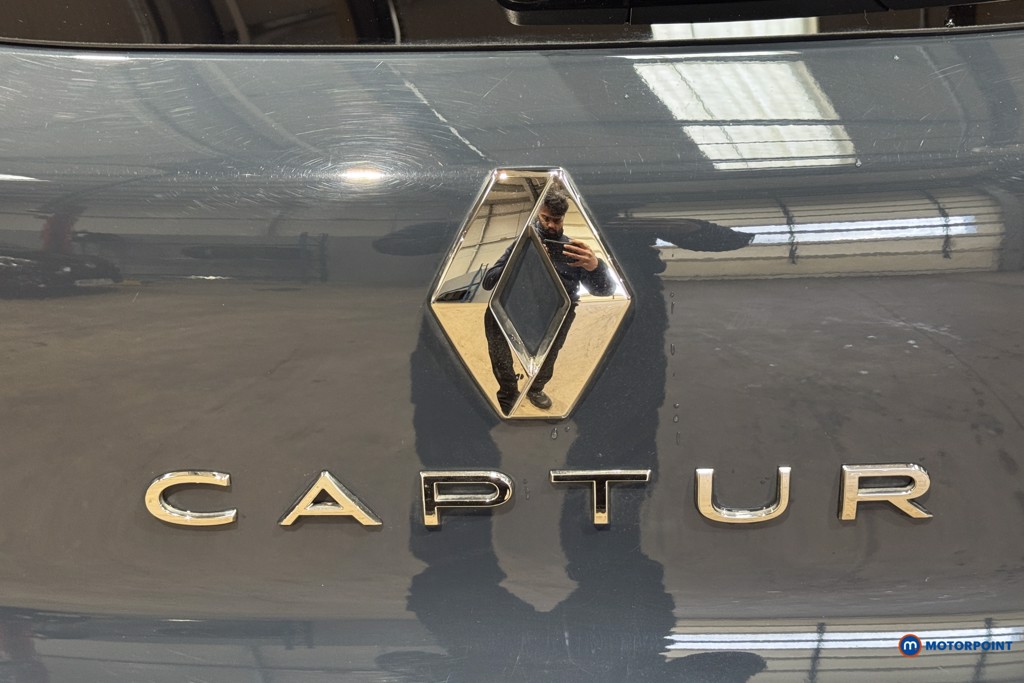Renault Captur Iconic Edition Automatic Petrol-Electric Hybrid SUV - Stock Number (1620620) - 37th supplementary image