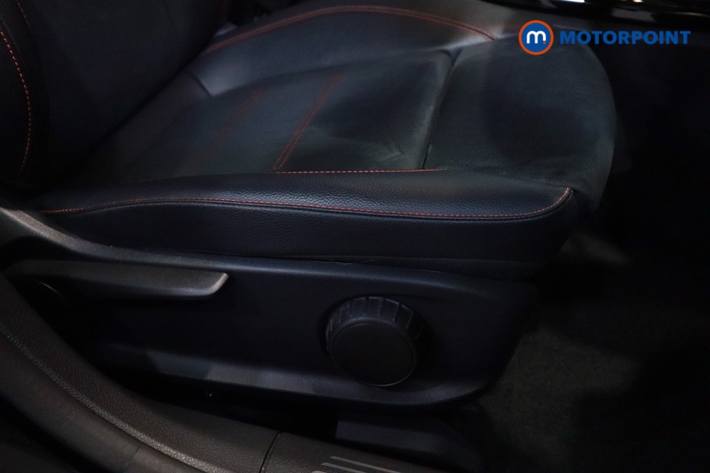 Mercedes-Benz A Class Amg Line Manual Petrol Hatchback - Stock Number (1621455) - 7th supplementary image