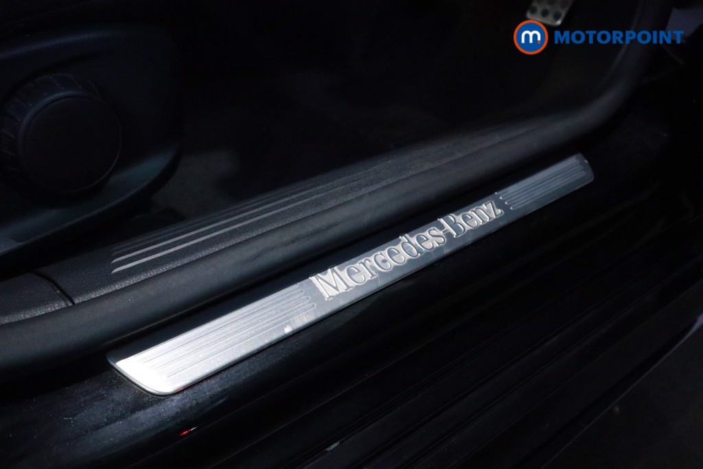 Mercedes-Benz A Class Amg Line Manual Petrol Hatchback - Stock Number (1621455) - 8th supplementary image