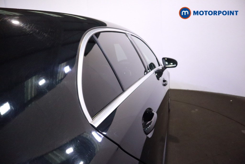 Mercedes-Benz A Class Amg Line Manual Petrol Hatchback - Stock Number (1621455) - 37th supplementary image