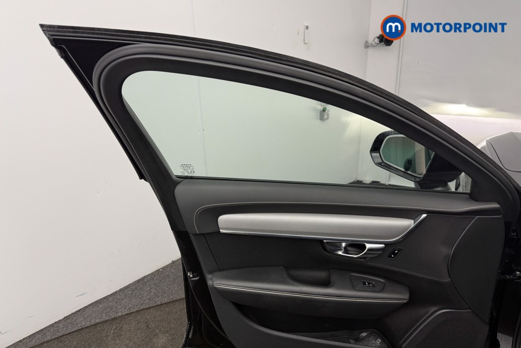 Volvo V90 R Design Automatic Petrol Plug-In Hybrid Estate - Stock Number (1561044) - 4th supplementary image