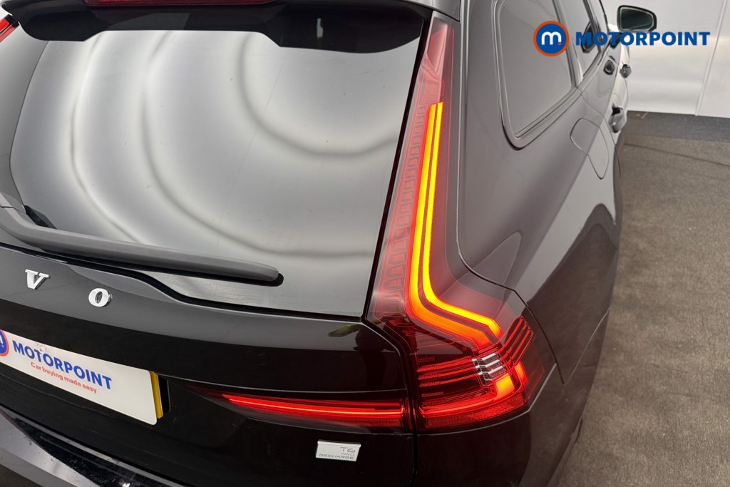 Volvo V90 R Design Automatic Petrol Plug-In Hybrid Estate - Stock Number (1561044) - 10th supplementary image