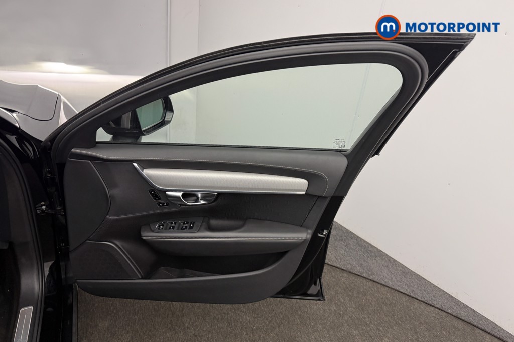 Volvo V90 R Design Automatic Petrol Plug-In Hybrid Estate - Stock Number (1561044) - 19th supplementary image