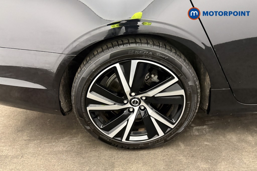 Volvo V90 R Design Automatic Petrol Plug-In Hybrid Estate - Stock Number (1561044) - 38th supplementary image