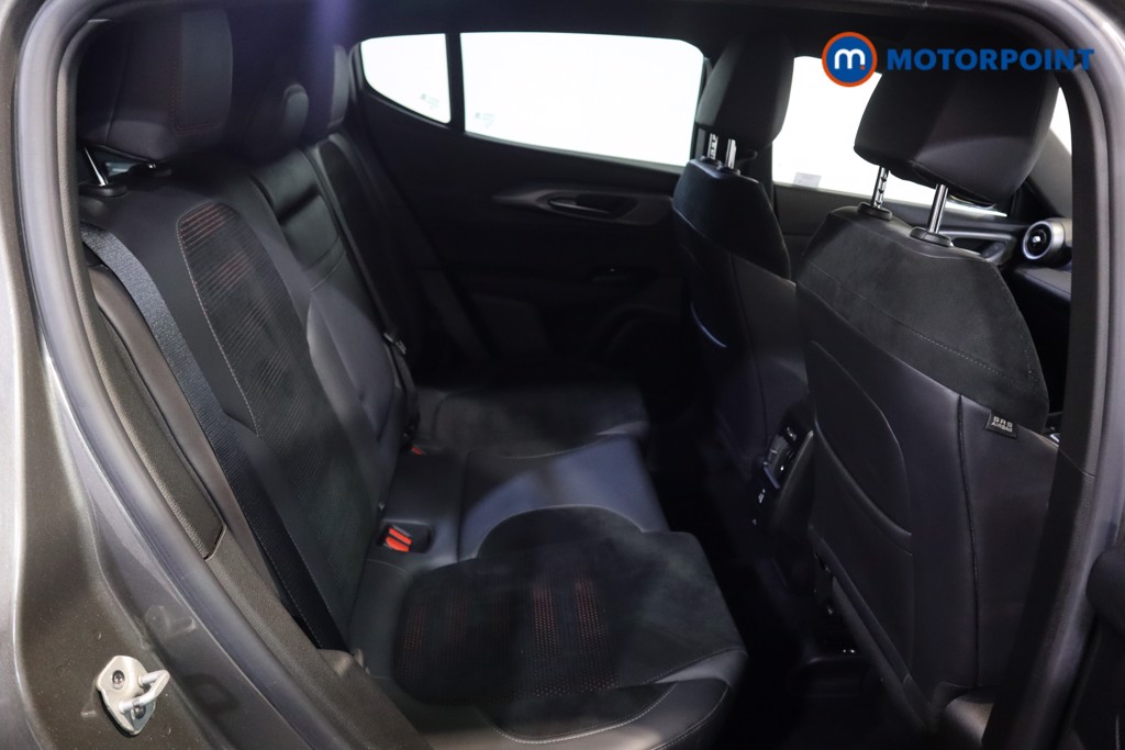 Alfa Romeo Tonale Veloce Automatic Petrol Plug-In Hybrid SUV - Stock Number (1607741) - 7th supplementary image