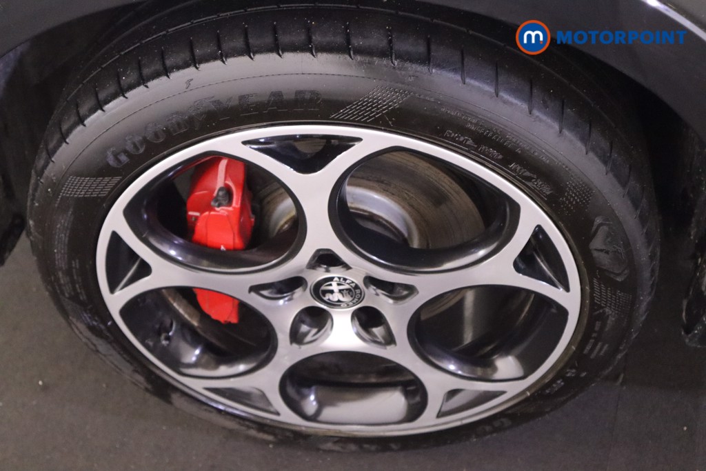 Alfa Romeo Tonale Veloce Automatic Petrol Plug-In Hybrid SUV - Stock Number (1607741) - 10th supplementary image