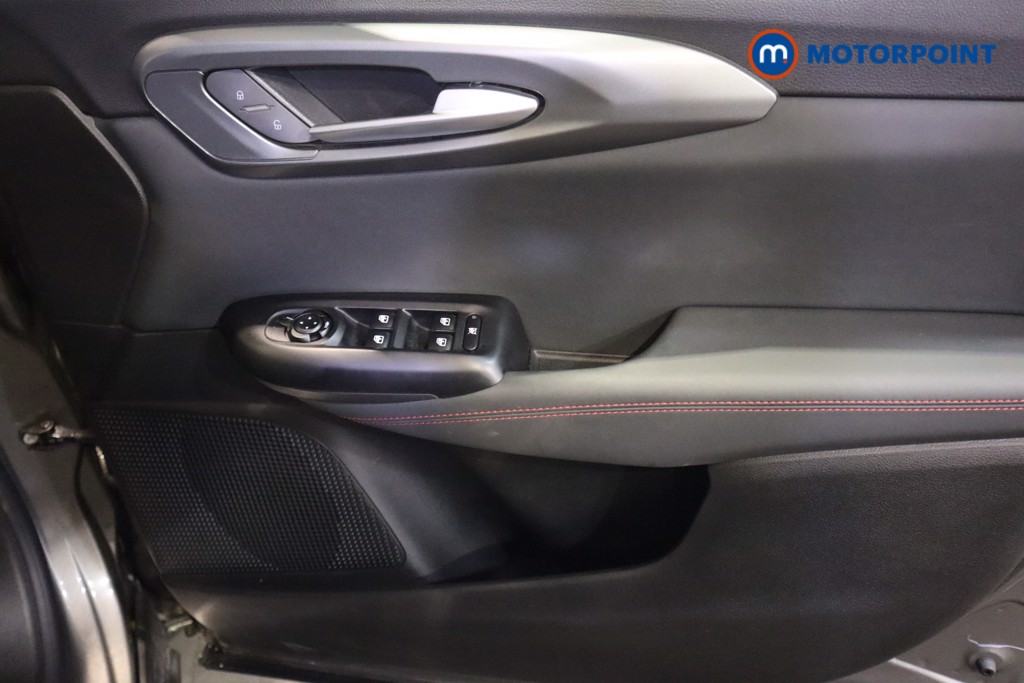 Alfa Romeo Tonale Veloce Automatic Petrol Plug-In Hybrid SUV - Stock Number (1607741) - 13th supplementary image