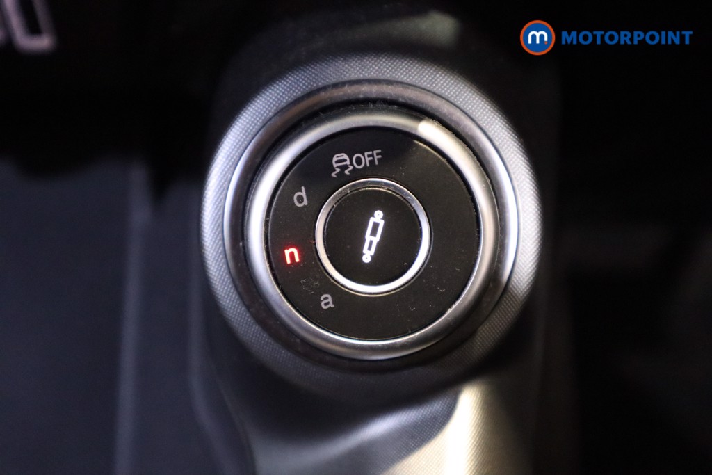 Alfa Romeo Tonale Veloce Automatic Petrol Plug-In Hybrid SUV - Stock Number (1607741) - 22nd supplementary image