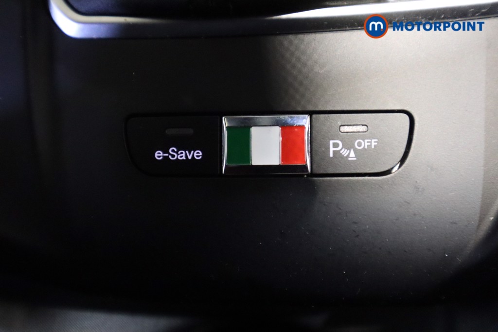 Alfa Romeo Tonale Veloce Automatic Petrol Plug-In Hybrid SUV - Stock Number (1607741) - 24th supplementary image