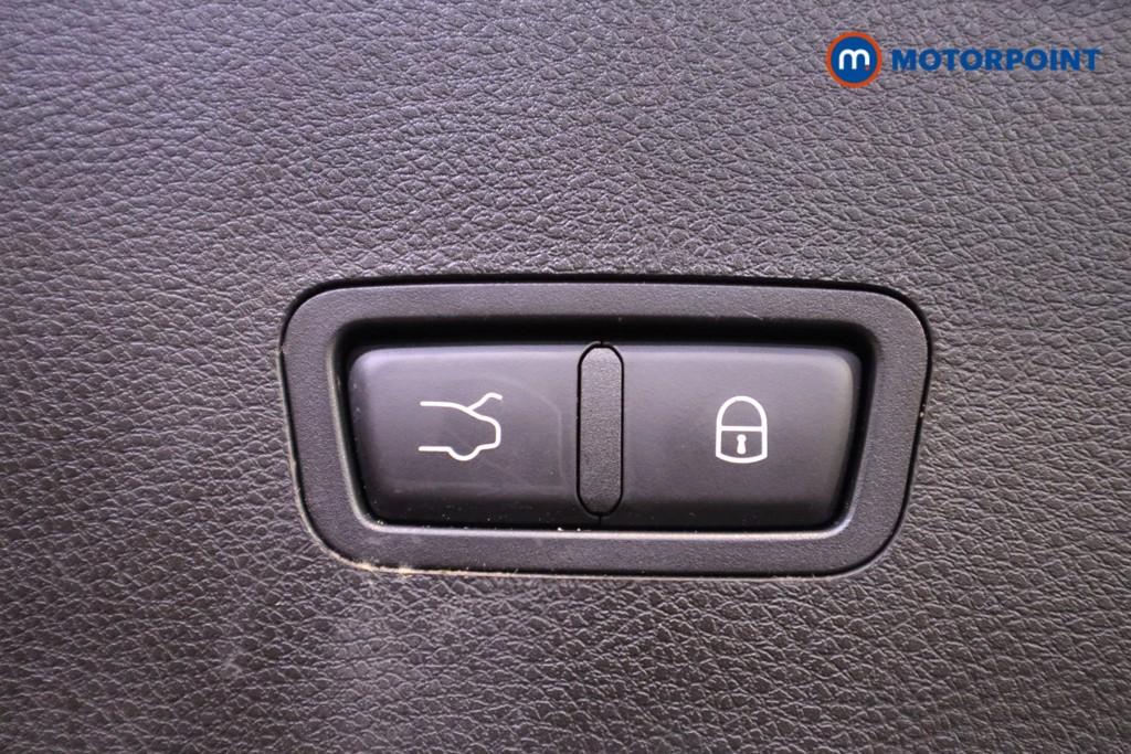 Alfa Romeo Tonale Veloce Automatic Petrol Plug-In Hybrid SUV - Stock Number (1607741) - 32nd supplementary image