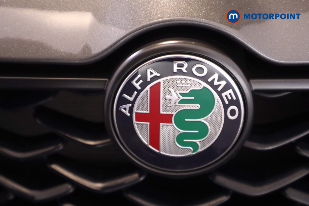 Alfa Romeo Tonale Veloce Automatic Petrol Plug-In Hybrid SUV - Stock Number (1607741) - 41st supplementary image