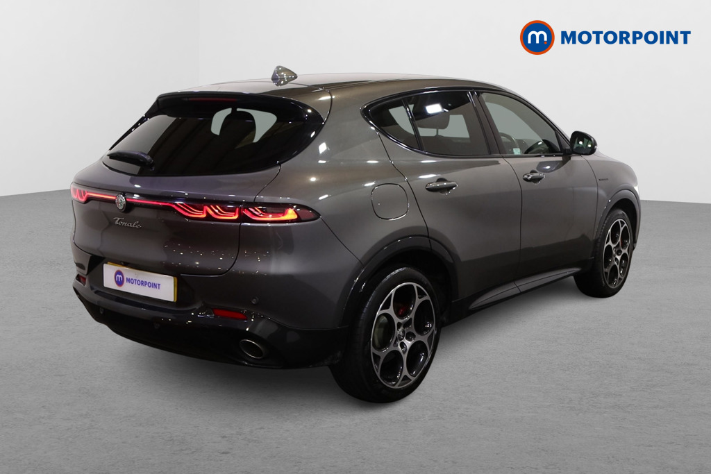 Alfa Romeo Tonale Veloce Automatic Petrol Plug-In Hybrid SUV - Stock Number (1607741) - Drivers side rear corner