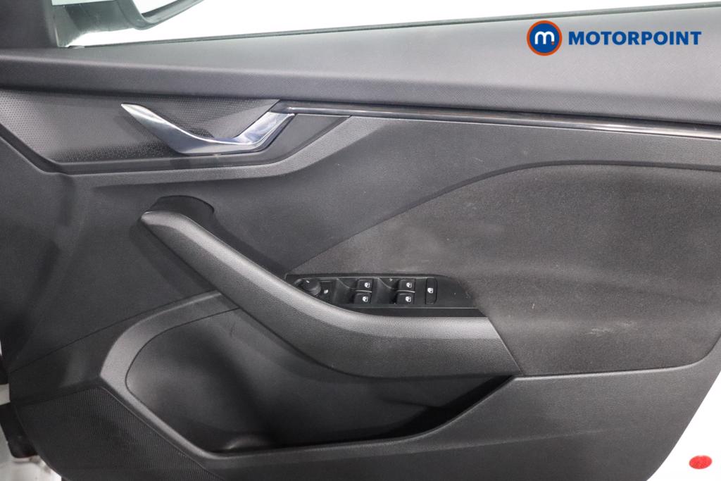 Skoda Kamiq SE Manual Petrol SUV - Stock Number (1610199) - 9th supplementary image