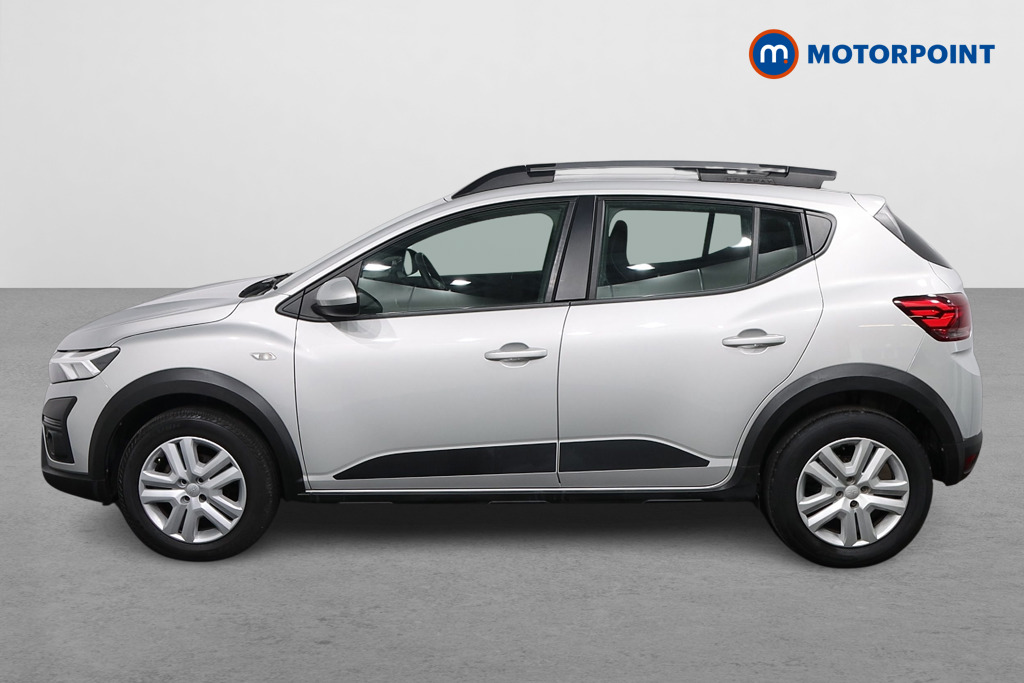 Dacia Sandero Stepway Expression Manual Petrol Hatchback - Stock Number (1610228) - Passenger side