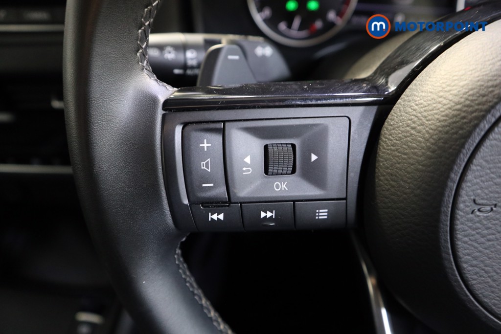 Nissan Qashqai Acenta Premium Automatic Petrol SUV - Stock Number (1610453) - 3rd supplementary image