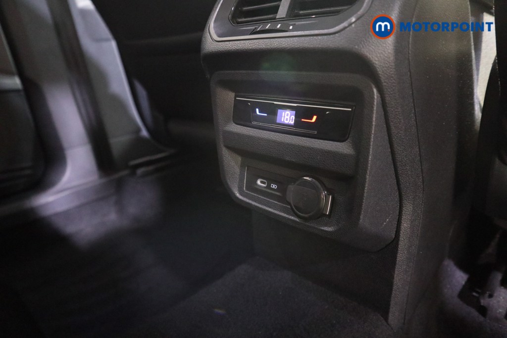 Volkswagen Tiguan Allspace Elegance Automatic Diesel SUV - Stock Number (1611407) - 20th supplementary image