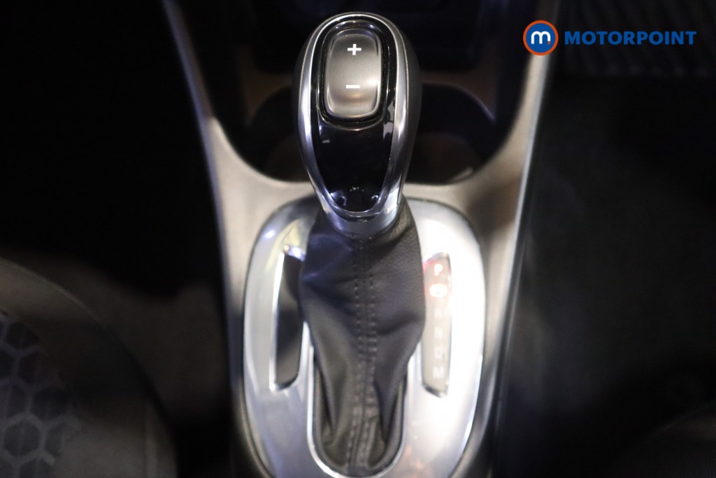 Vauxhall Corsa Design Automatic Petrol Hatchback - Stock Number (1612432) - 5th supplementary image