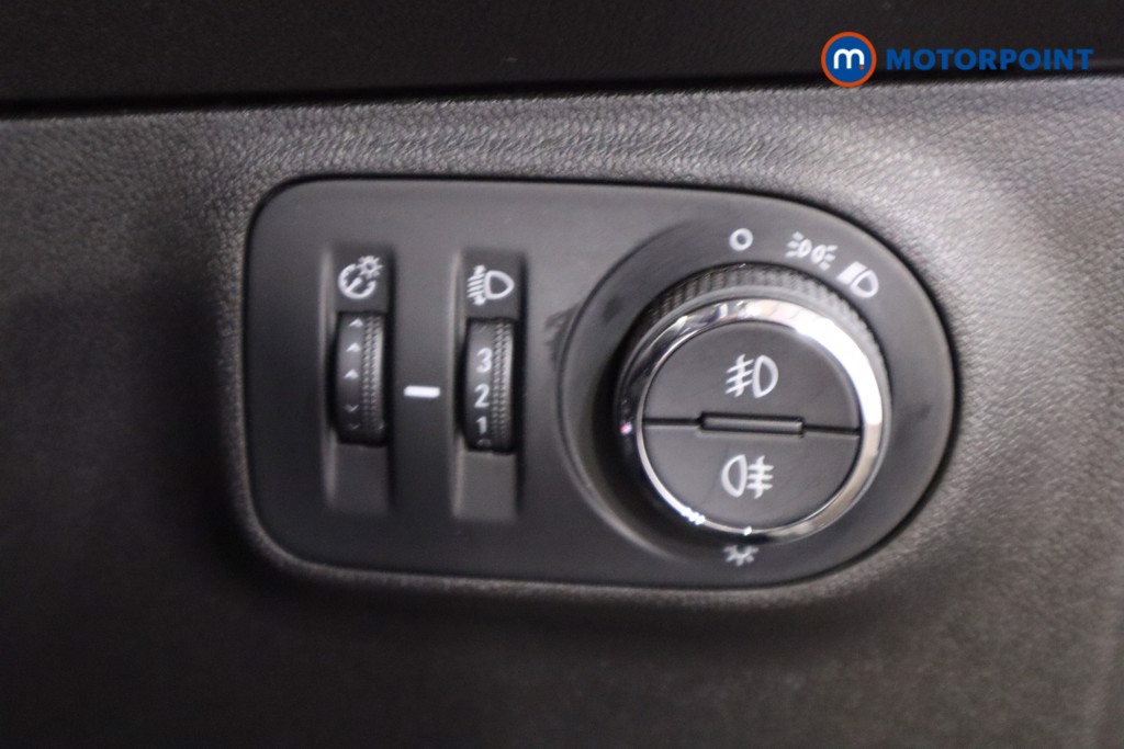 Vauxhall Corsa Design Automatic Petrol Hatchback - Stock Number (1612432) - 16th supplementary image