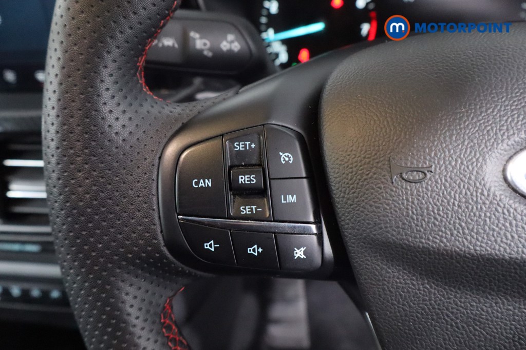 Ford Focus St-Line Manual Petrol Hatchback - Stock Number (1612705) - 7th supplementary image