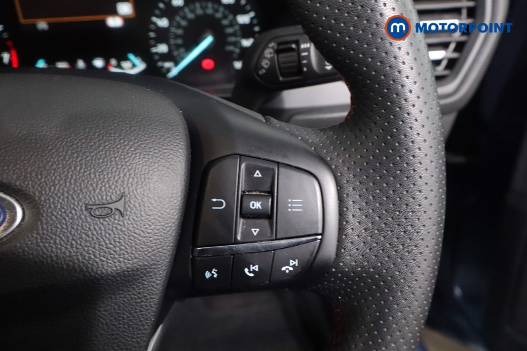 Ford Focus St-Line Manual Petrol Hatchback - Stock Number (1612705) - 8th supplementary image