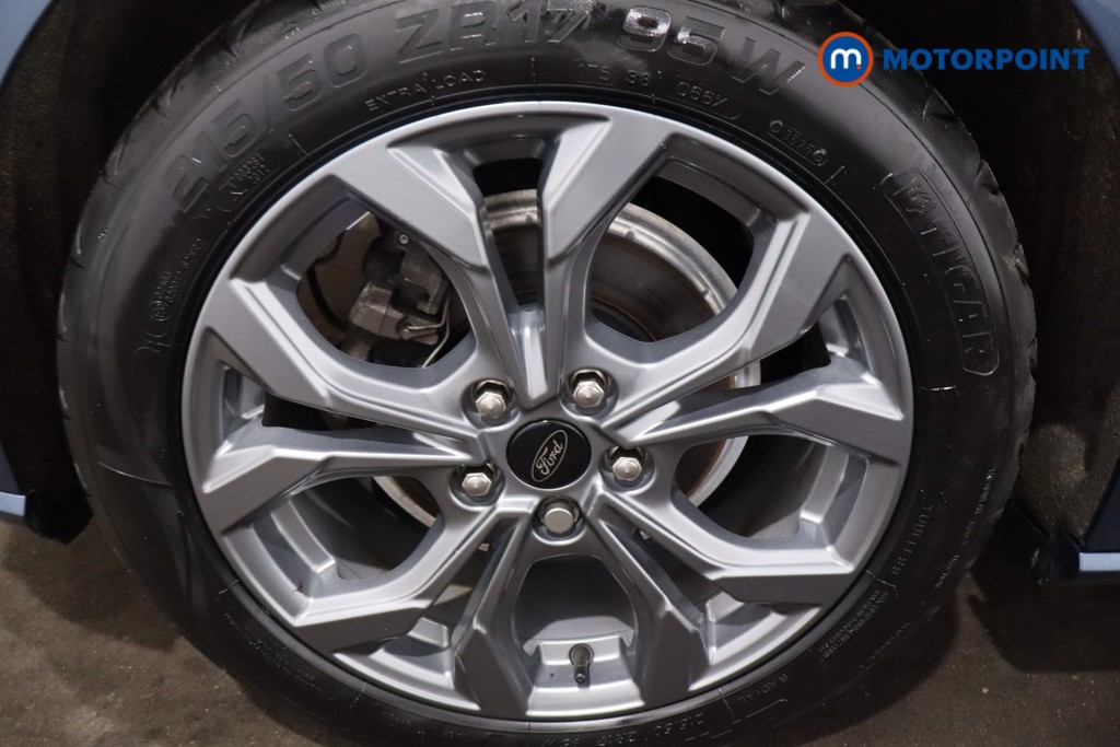 Ford Focus St-Line Manual Petrol Hatchback - Stock Number (1612705) - 9th supplementary image