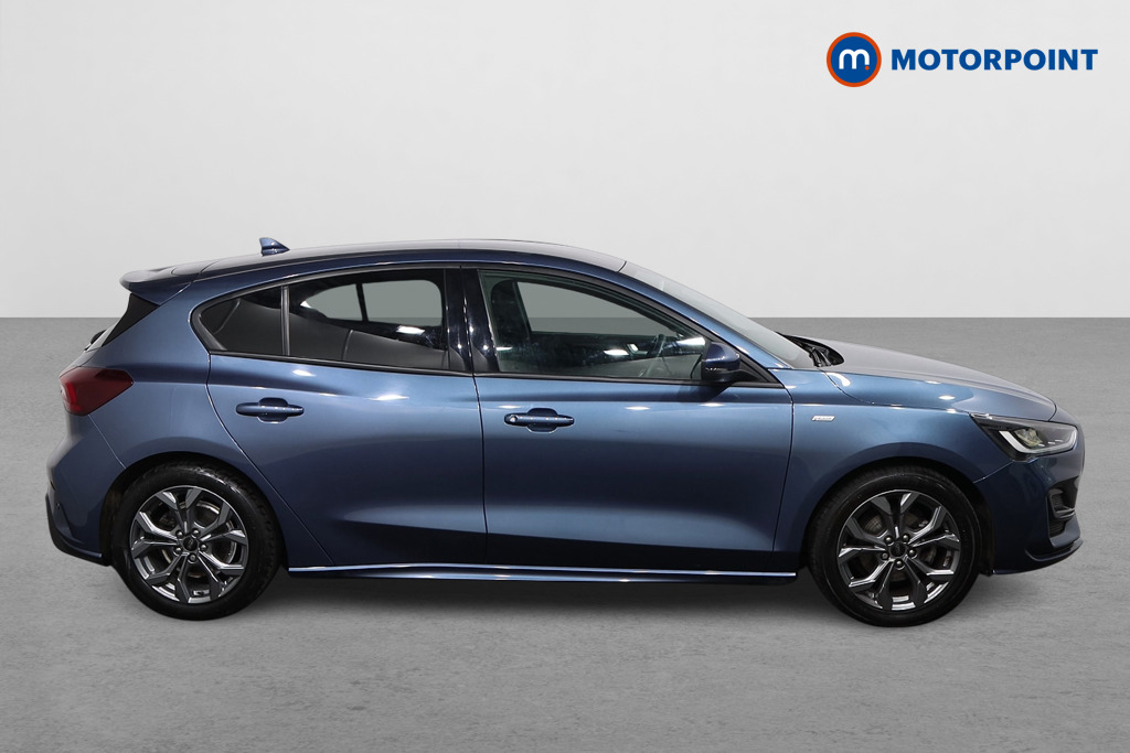 Ford Focus St-Line Manual Petrol Hatchback - Stock Number (1612705) - Drivers side