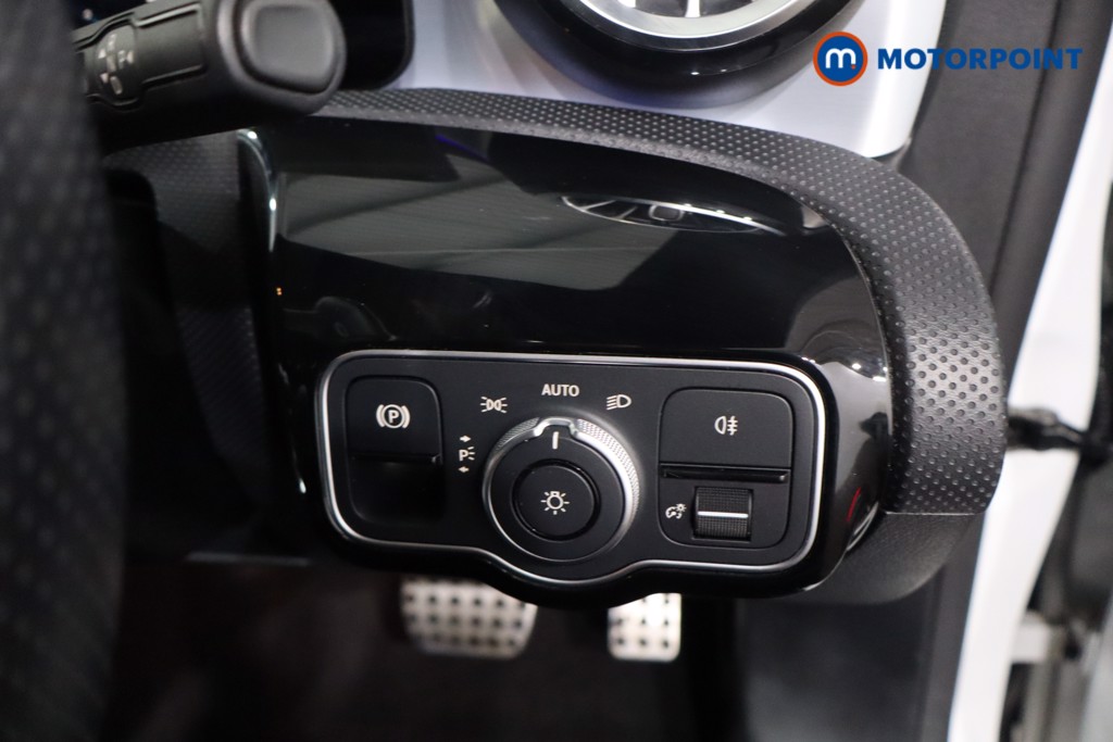 Mercedes-Benz CLA Amg Line Automatic Petrol Plug-In Hybrid Estate - Stock Number (1613644) - 17th supplementary image