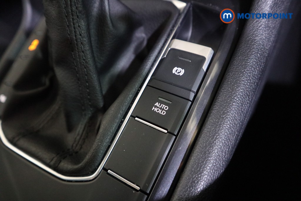 Volkswagen Tiguan Allspace Life Automatic Petrol SUV - Stock Number (1614976) - 9th supplementary image