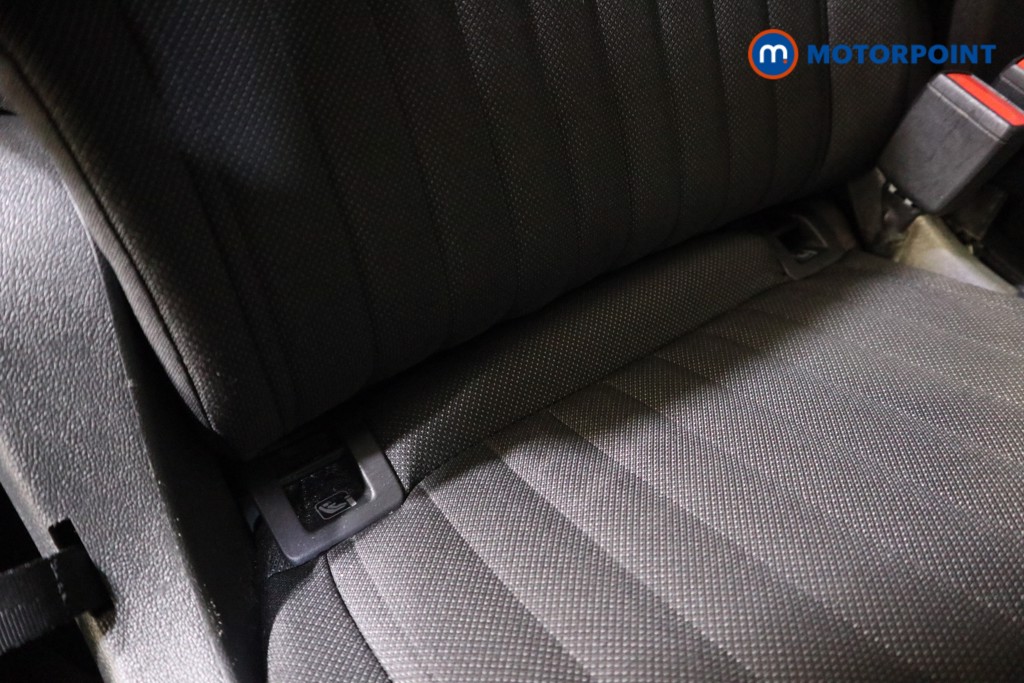 Volkswagen Tiguan Allspace Life Automatic Petrol SUV - Stock Number (1614976) - 20th supplementary image