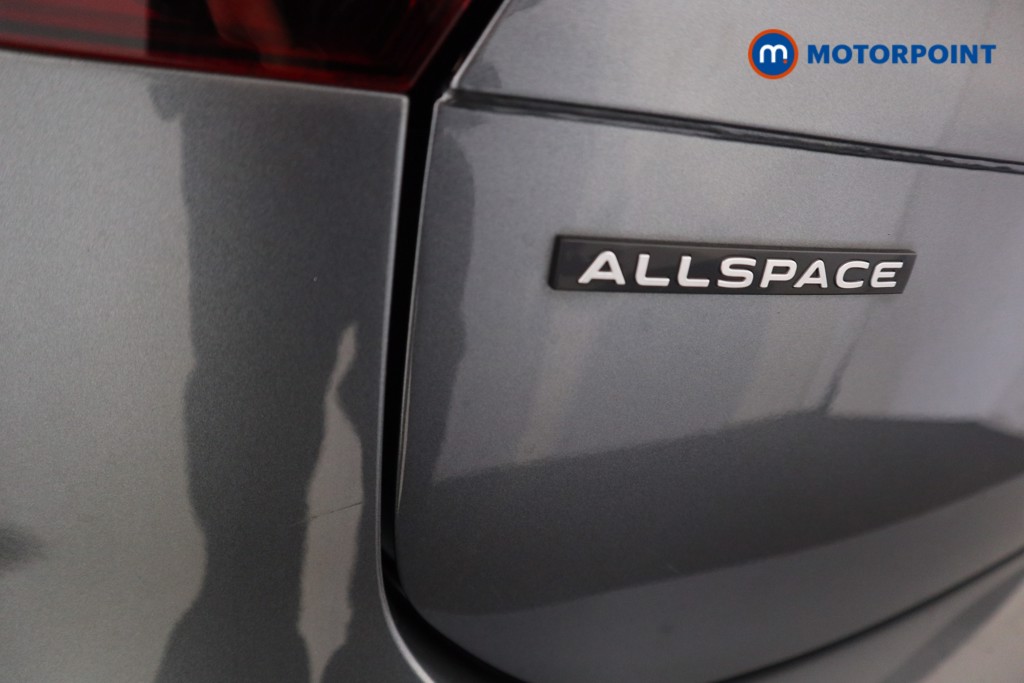 Volkswagen Tiguan Allspace Life Automatic Petrol SUV - Stock Number (1614976) - 33rd supplementary image