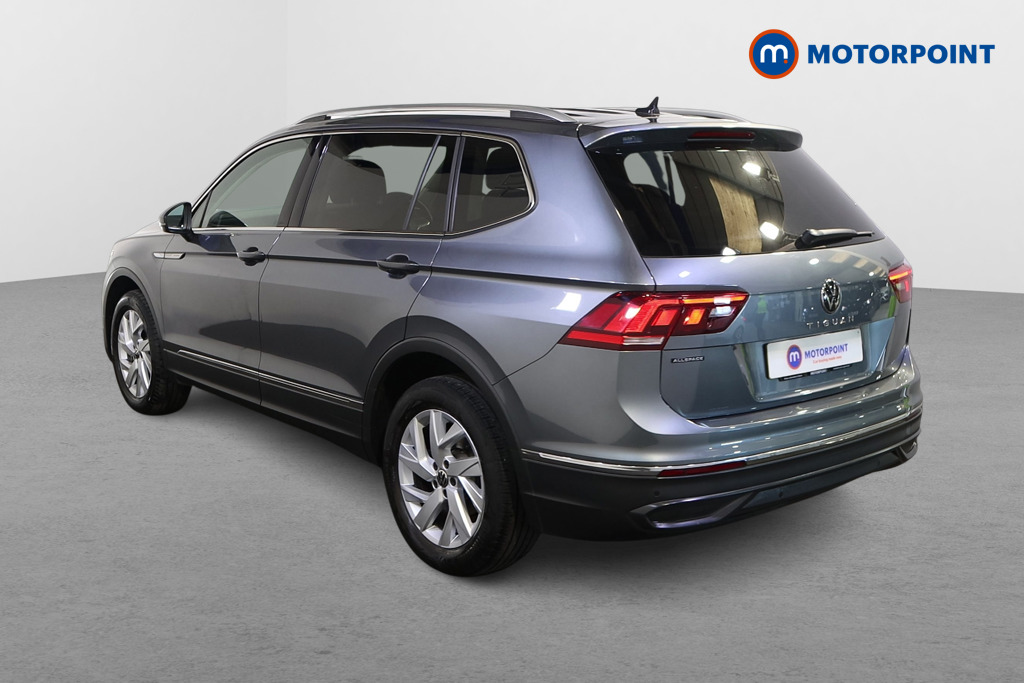 Volkswagen Tiguan Allspace Life Automatic Petrol SUV - Stock Number (1614976) - Passenger side rear corner
