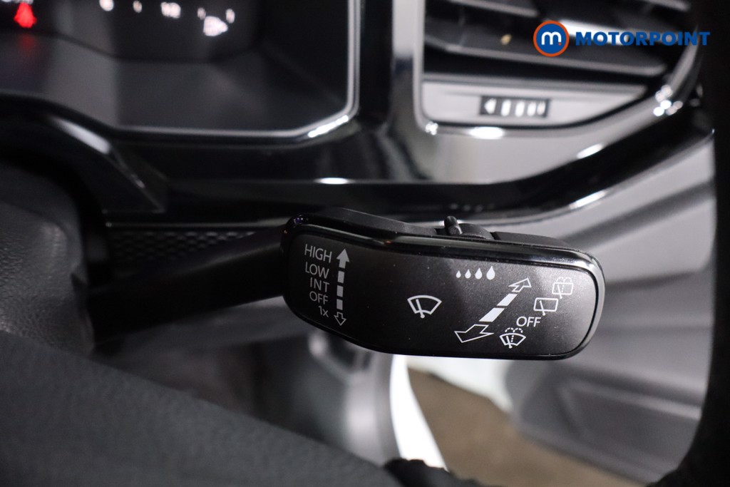 Volkswagen Polo Life Manual Petrol Hatchback - Stock Number (1615212) - 15th supplementary image