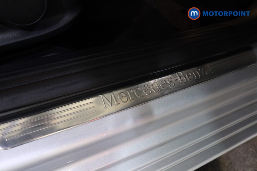 Mercedes-Benz A Class Sport Automatic Diesel Hatchback - Stock Number (1615276) - 16th supplementary image