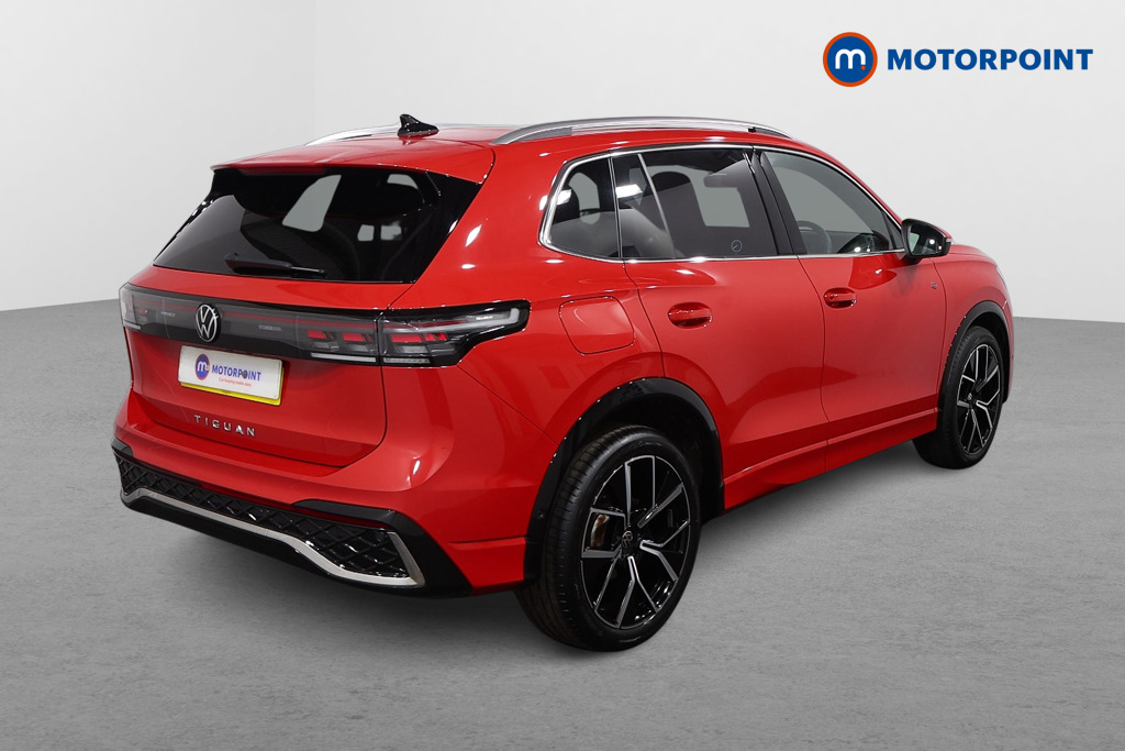 Volkswagen Tiguan R-Line Automatic Diesel SUV - Stock Number (1615294) - Drivers side rear corner