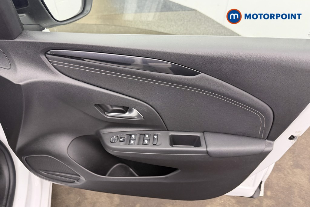 Vauxhall Corsa Elite Edition Manual Petrol Hatchback - Stock Number (1615586) - 11th supplementary image