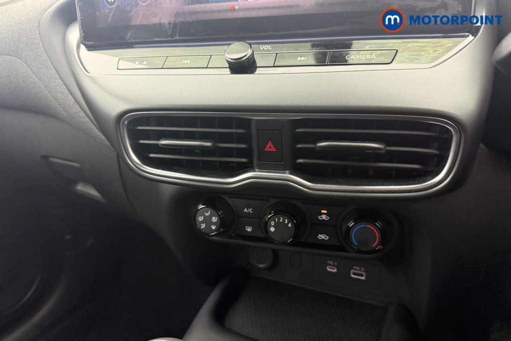 Nissan Juke Acenta Premium Manual Petrol SUV - Stock Number (1616748) - 3rd supplementary image