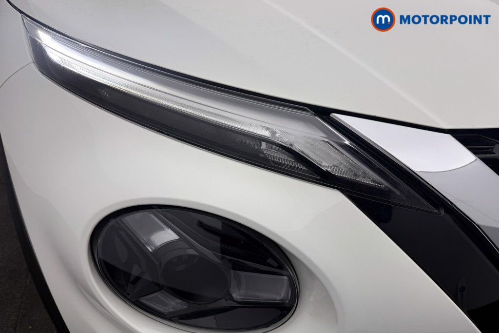 Nissan Juke Acenta Premium Manual Petrol SUV - Stock Number (1616748) - 13th supplementary image