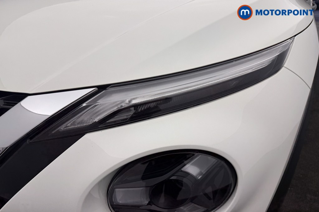 Nissan Juke Acenta Premium Manual Petrol SUV - Stock Number (1616748) - 14th supplementary image