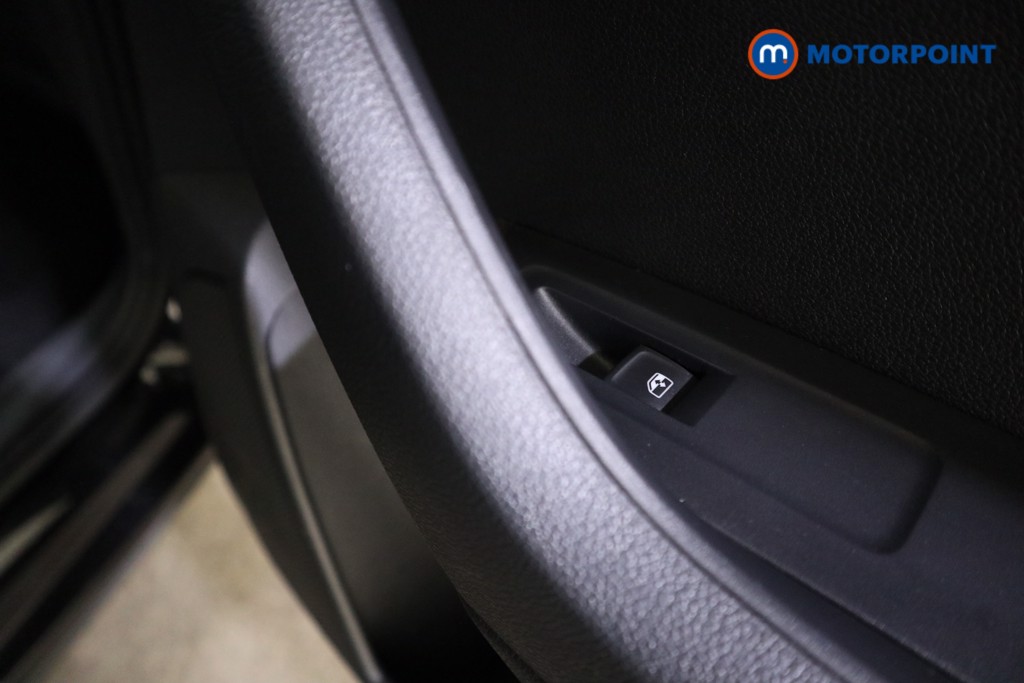 Skoda Karoq Se Technology Manual Petrol SUV - Stock Number (1616845) - 18th supplementary image