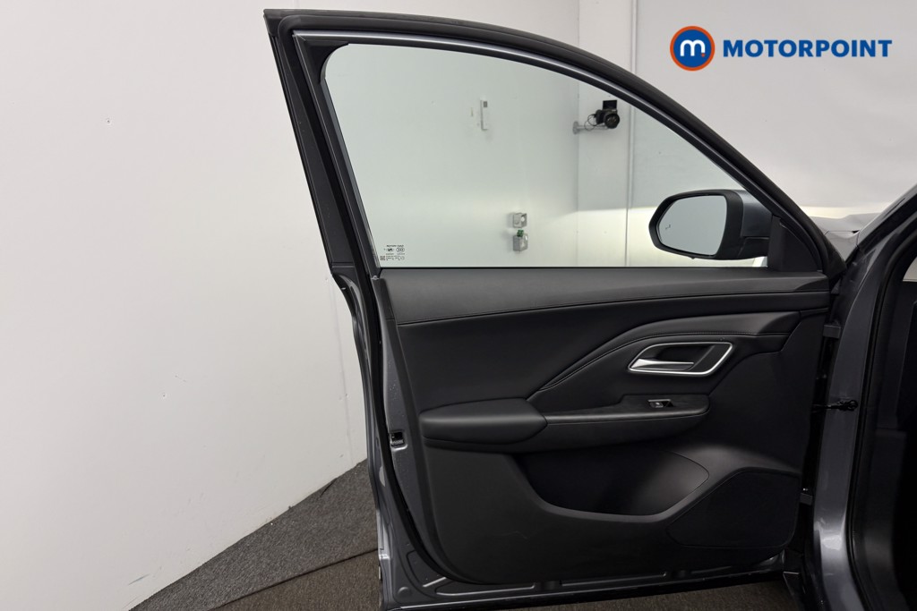 Mg Motor Uk ZS Trophy Automatic Petrol-Electric Hybrid SUV - Stock Number (1616853) - 4th supplementary image