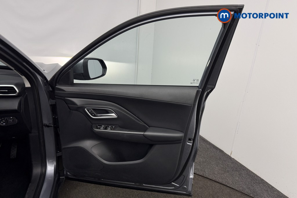 Mg Motor Uk ZS Trophy Automatic Petrol-Electric Hybrid SUV - Stock Number (1616853) - 18th supplementary image