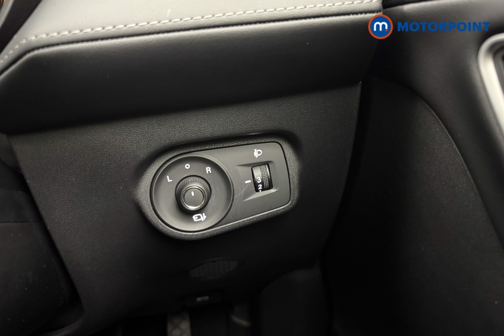 Mg Motor Uk ZS Trophy Automatic Petrol-Electric Hybrid SUV - Stock Number (1616853) - 20th supplementary image