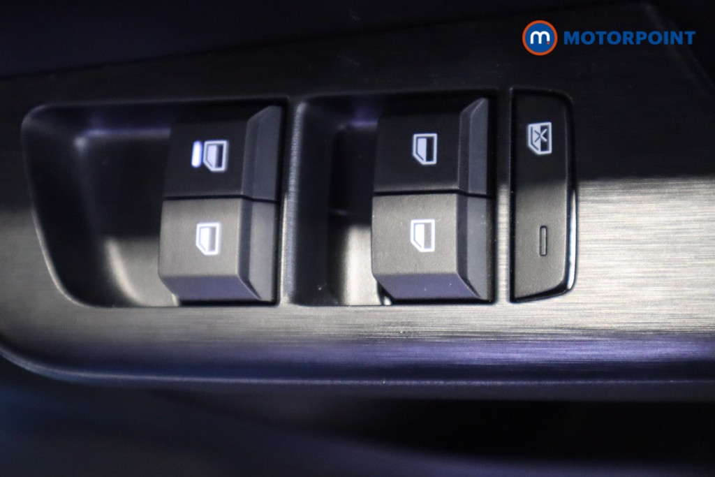 Mg Motor Uk ZS Trophy Automatic Petrol-Electric Hybrid SUV - Stock Number (1617067) - 15th supplementary image