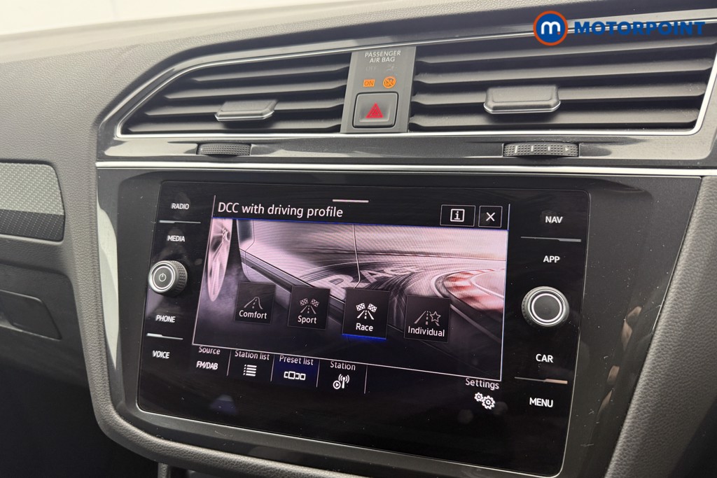 Volkswagen Tiguan R Automatic Petrol SUV - Stock Number (1617258) - 4th supplementary image