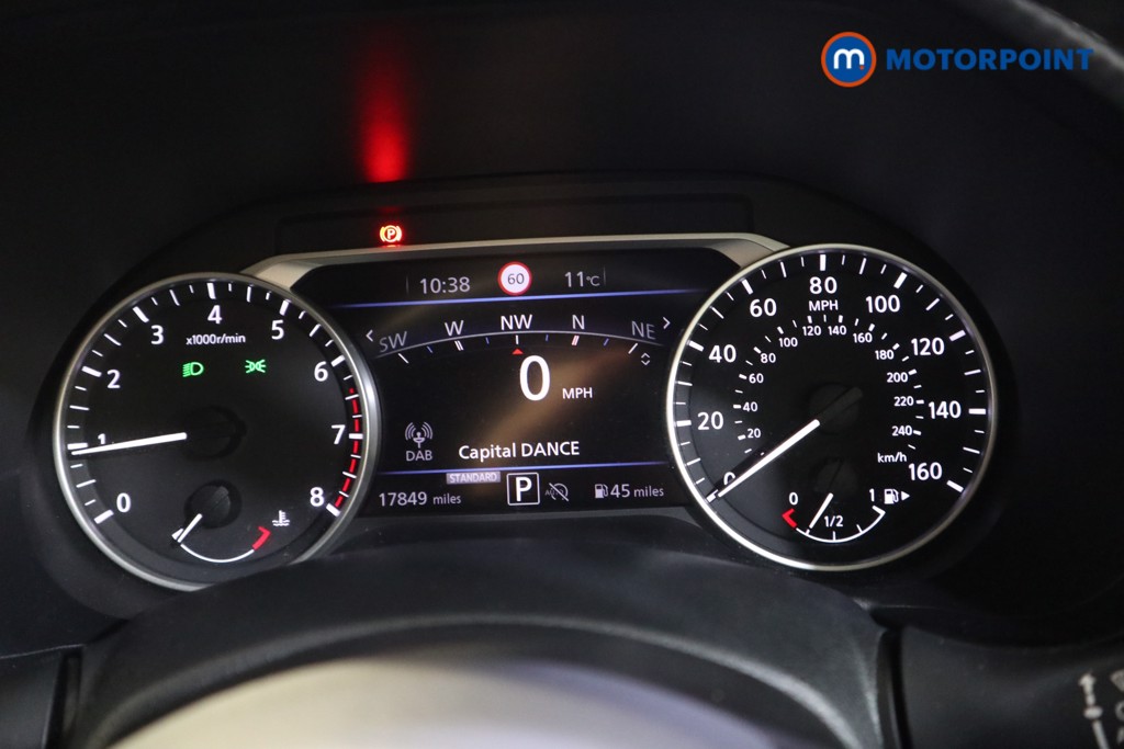 Nissan Juke Tekna Automatic Petrol SUV - Stock Number (1617324) - 5th supplementary image