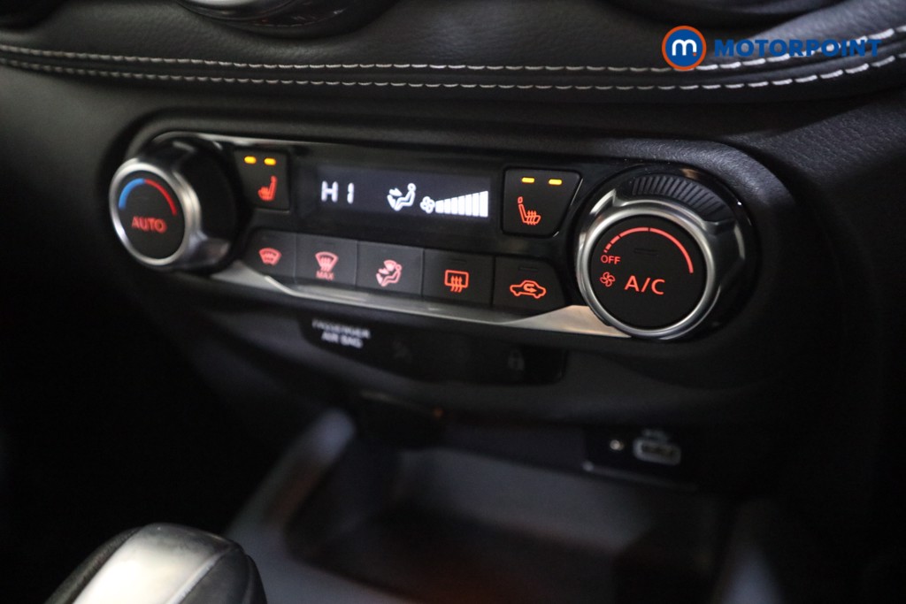 Nissan Juke Tekna Automatic Petrol SUV - Stock Number (1617324) - 7th supplementary image