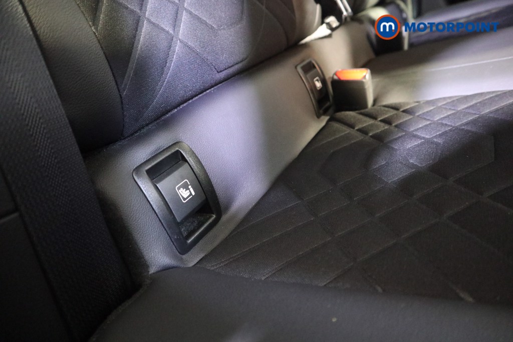 Nissan Juke Tekna Automatic Petrol SUV - Stock Number (1617324) - 18th supplementary image