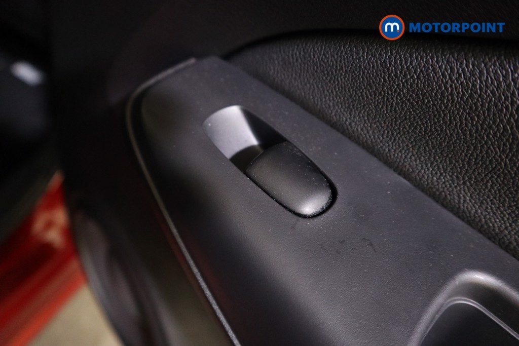 Nissan Juke Tekna Automatic Petrol SUV - Stock Number (1617324) - 20th supplementary image